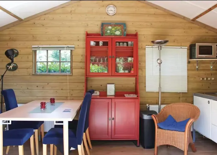 Semesterbostad House And Lunteren